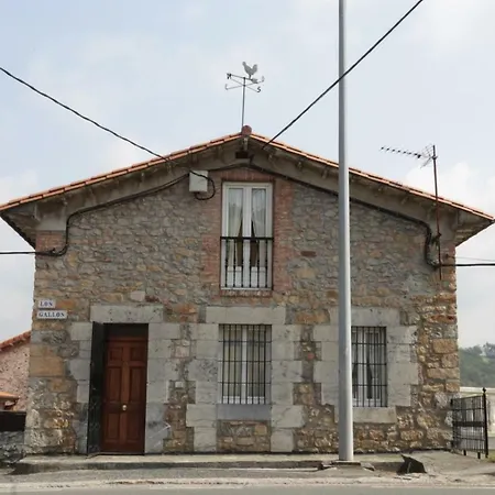 Gallos Apartment Sobremazas