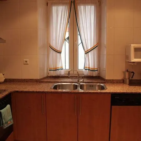 Gallos Apartman Sobremazas
